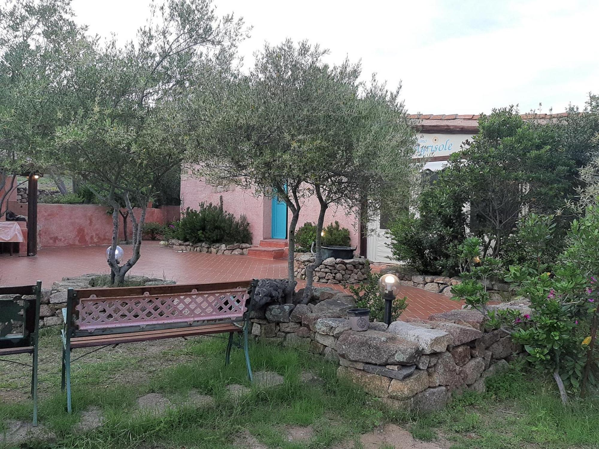 Agriturismo Agrisole Ольбия Экстерьер фото